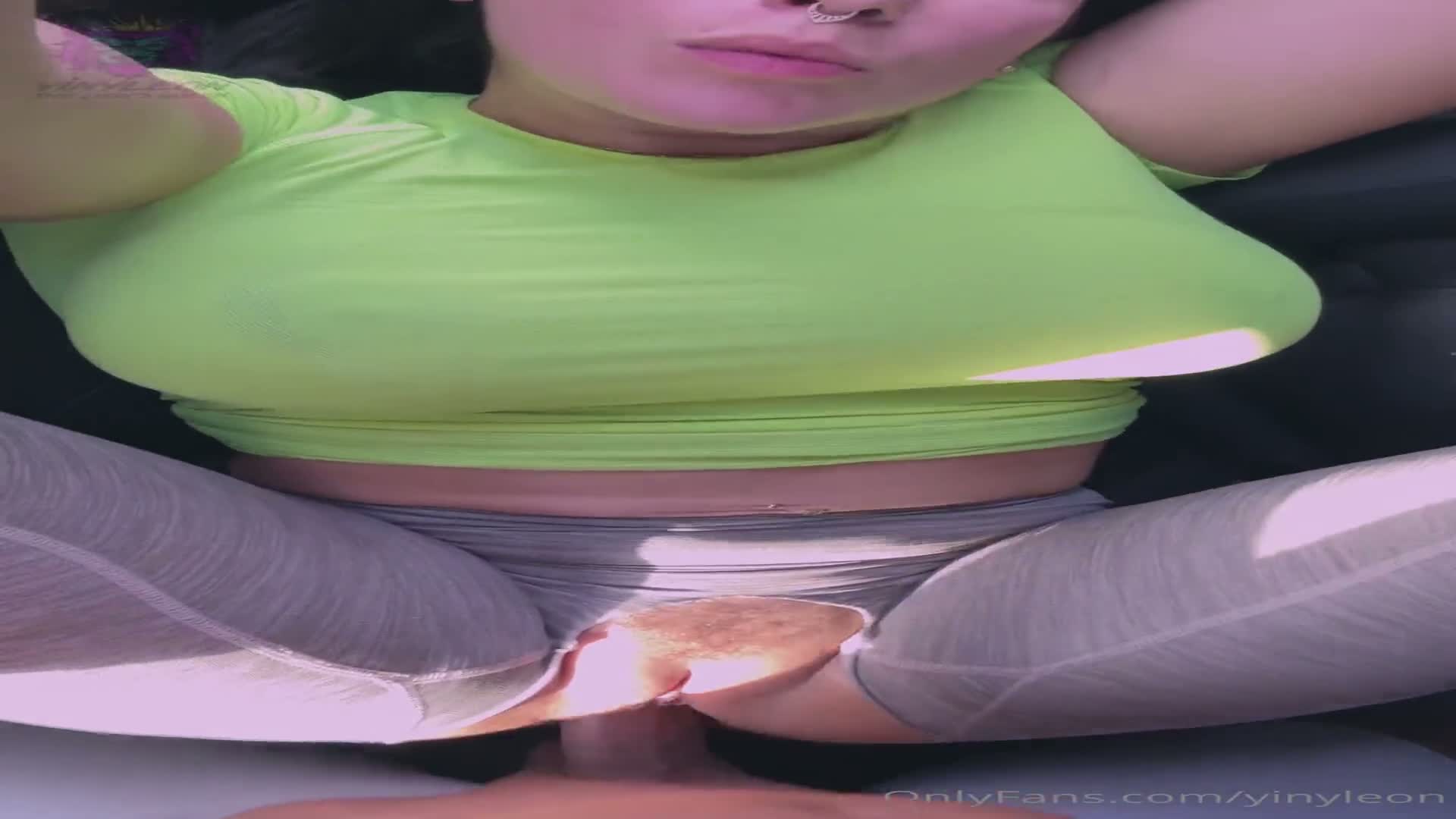 YinyLeon Creampie Fucking Husband At Road Couldn’t Wait To Home